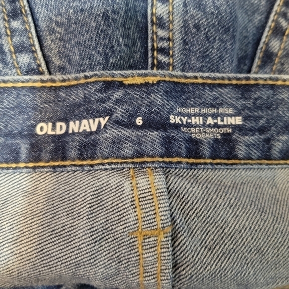 New old navy size 6 sky hi a-line denim shorts - Picture 4 of 6